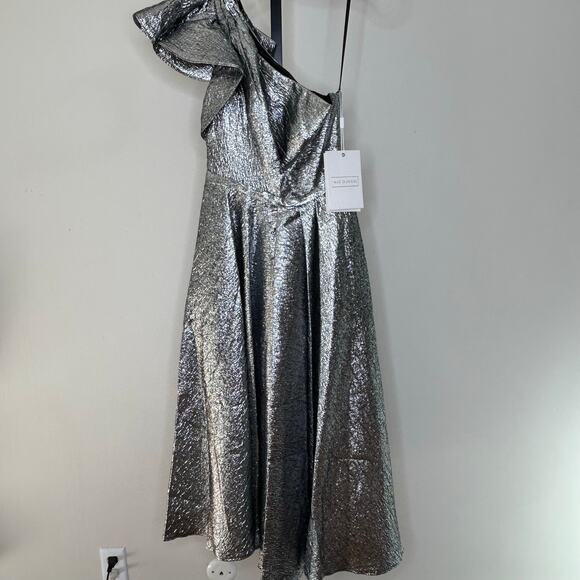 Mac Duggal Silver Gown-Size 4-one shoulder tea holiday wedding brocade NWT - Picture 2 of 8